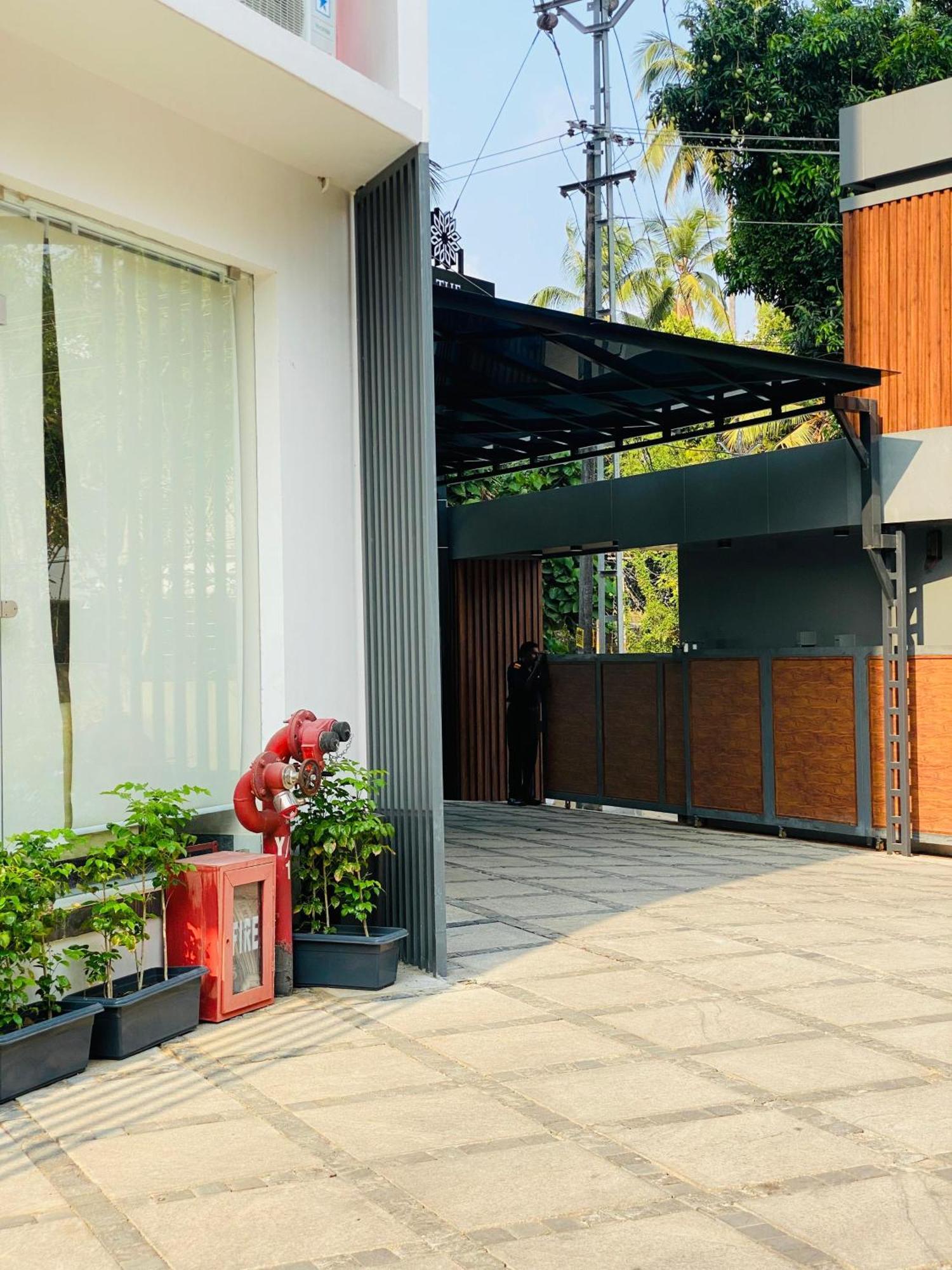 The Habitat Suites Guruvāyūr Zewnętrze zdjęcie